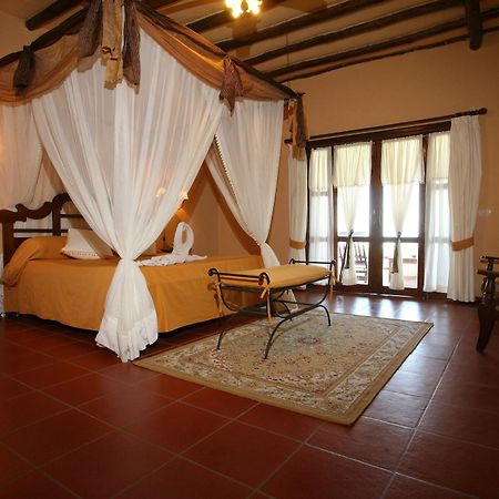 Hotel Karafuu Beach Resort Pingwe Buitenkant foto