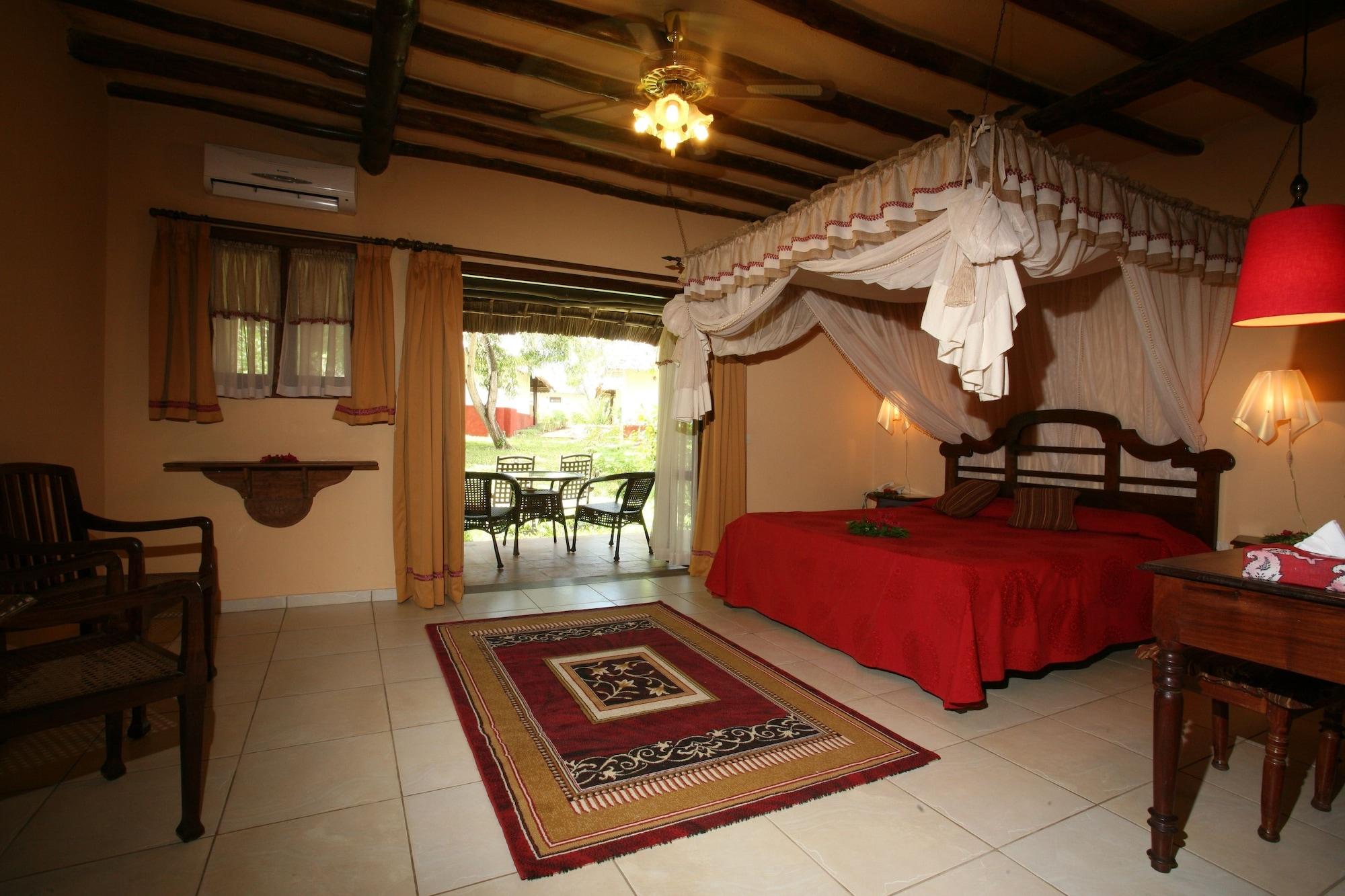 Hotel Karafuu Beach Resort Pingwe Buitenkant foto