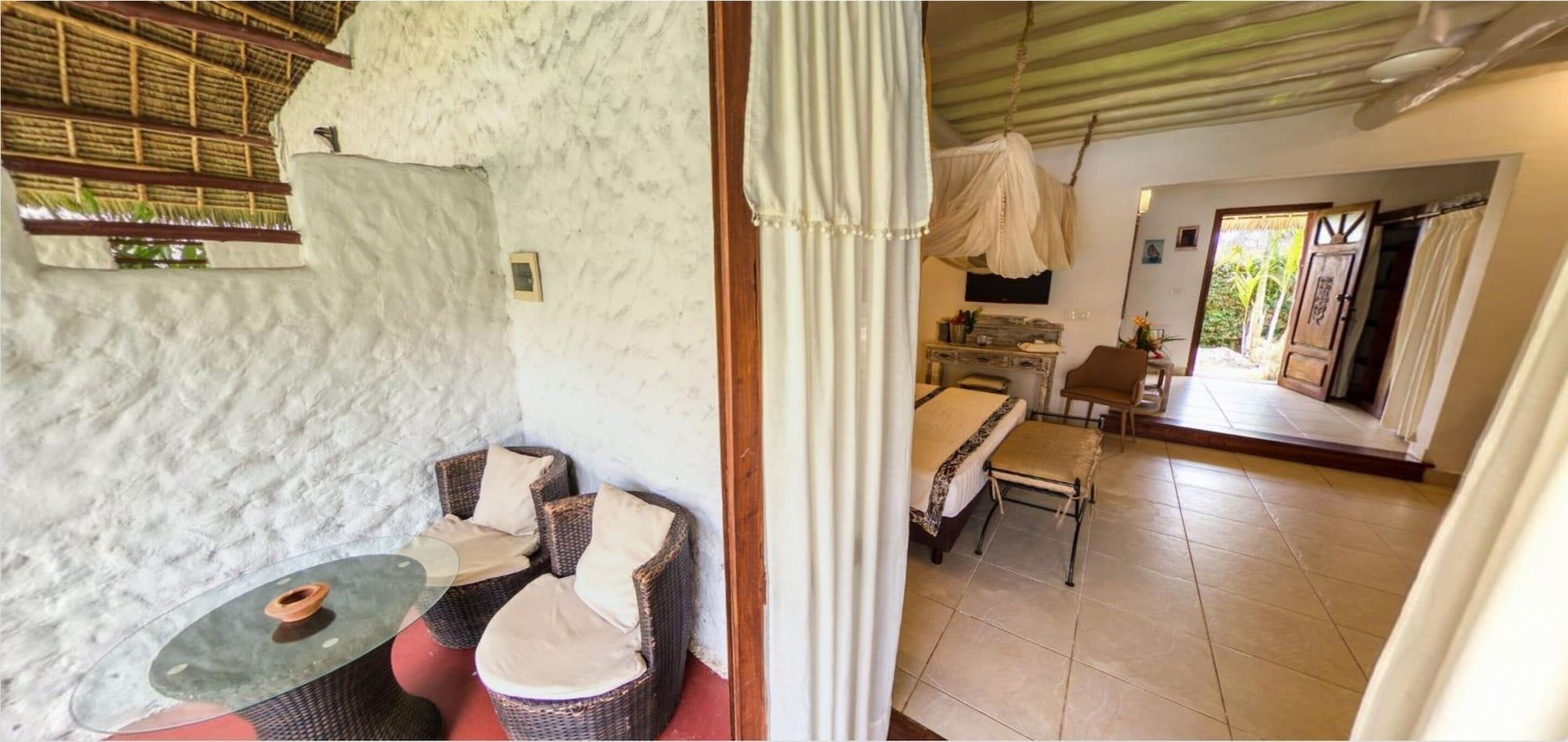 Hotel Karafuu Beach Resort Pingwe Buitenkant foto