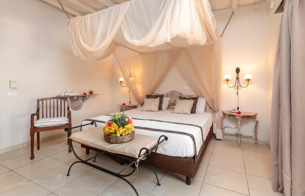 Hotel Karafuu Beach Resort Pingwe Buitenkant foto